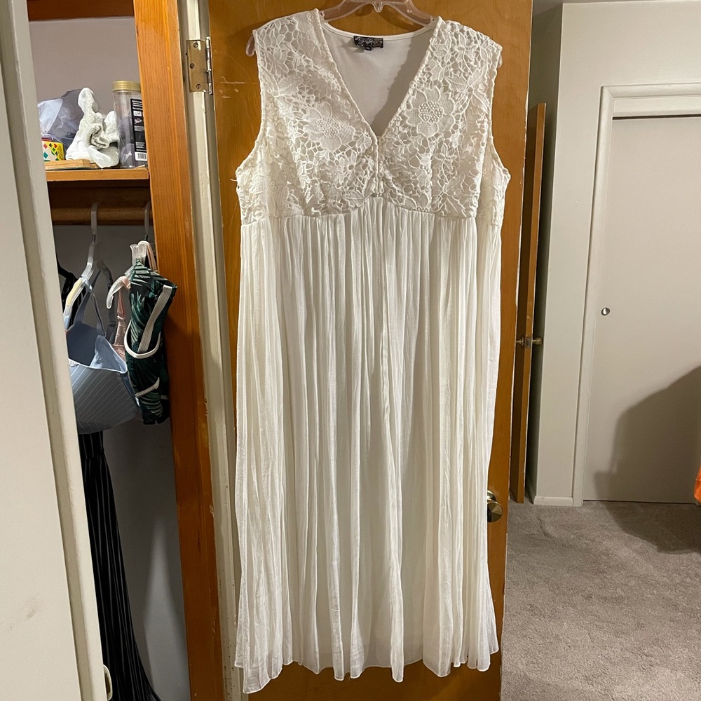 Beautiful plus size dress / 3x